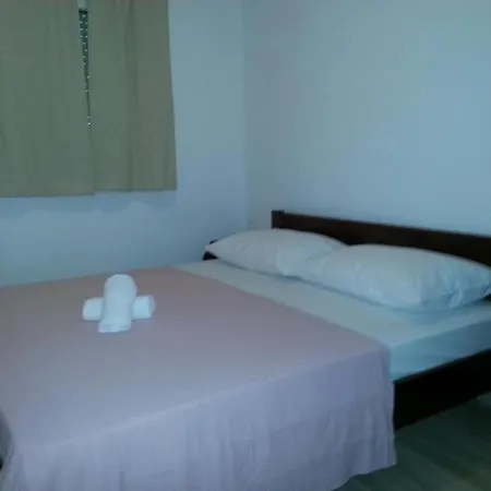 Apartment By The Sea Razanj, - 18089 Rogoznica (Sibenik-Knin)